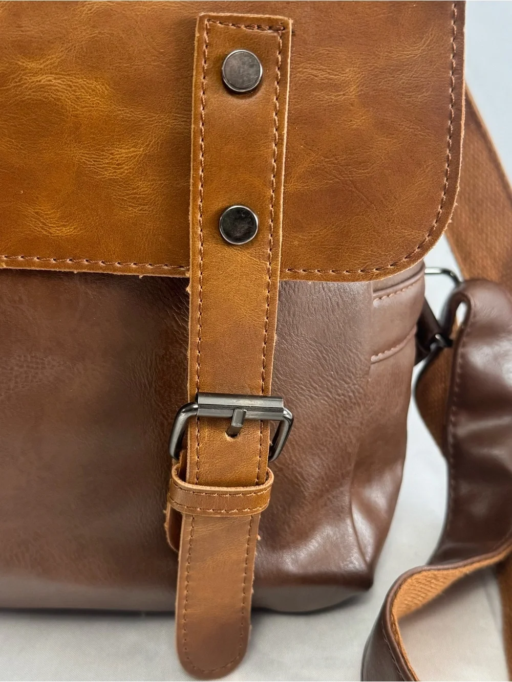 Zebella Unisex Two-Tone Vintage Faux Leather Backpack Laptop Bookbag Daypack